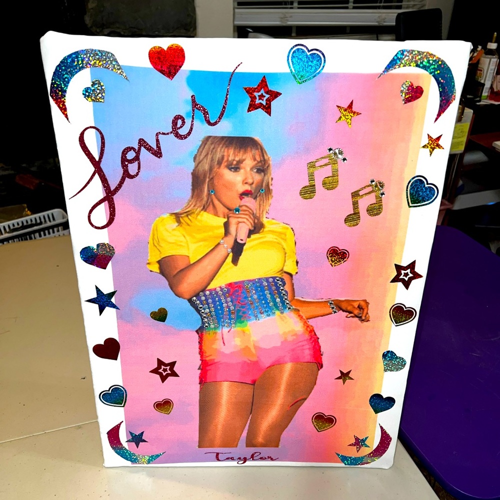 Taylor Swift Venice beach art